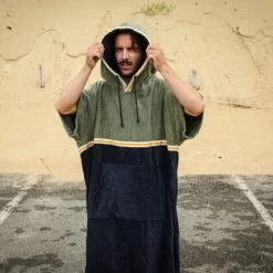 Poncho Surf Adulte Saint Jacques Wetsuits Kaki-Bleu 7 Poncho Surf Adulte Saint Jacques Wetsuits Kaki-Bleu -Sports Nautiques Boutique poncho surf adulte saint jacques wetsuits kaki bleu 3
